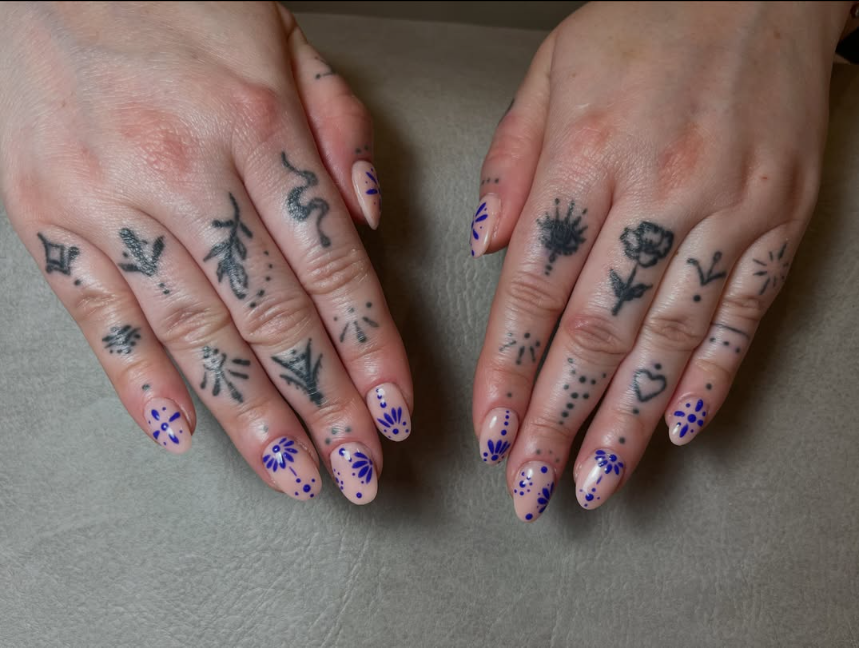 Nail art floral délicat