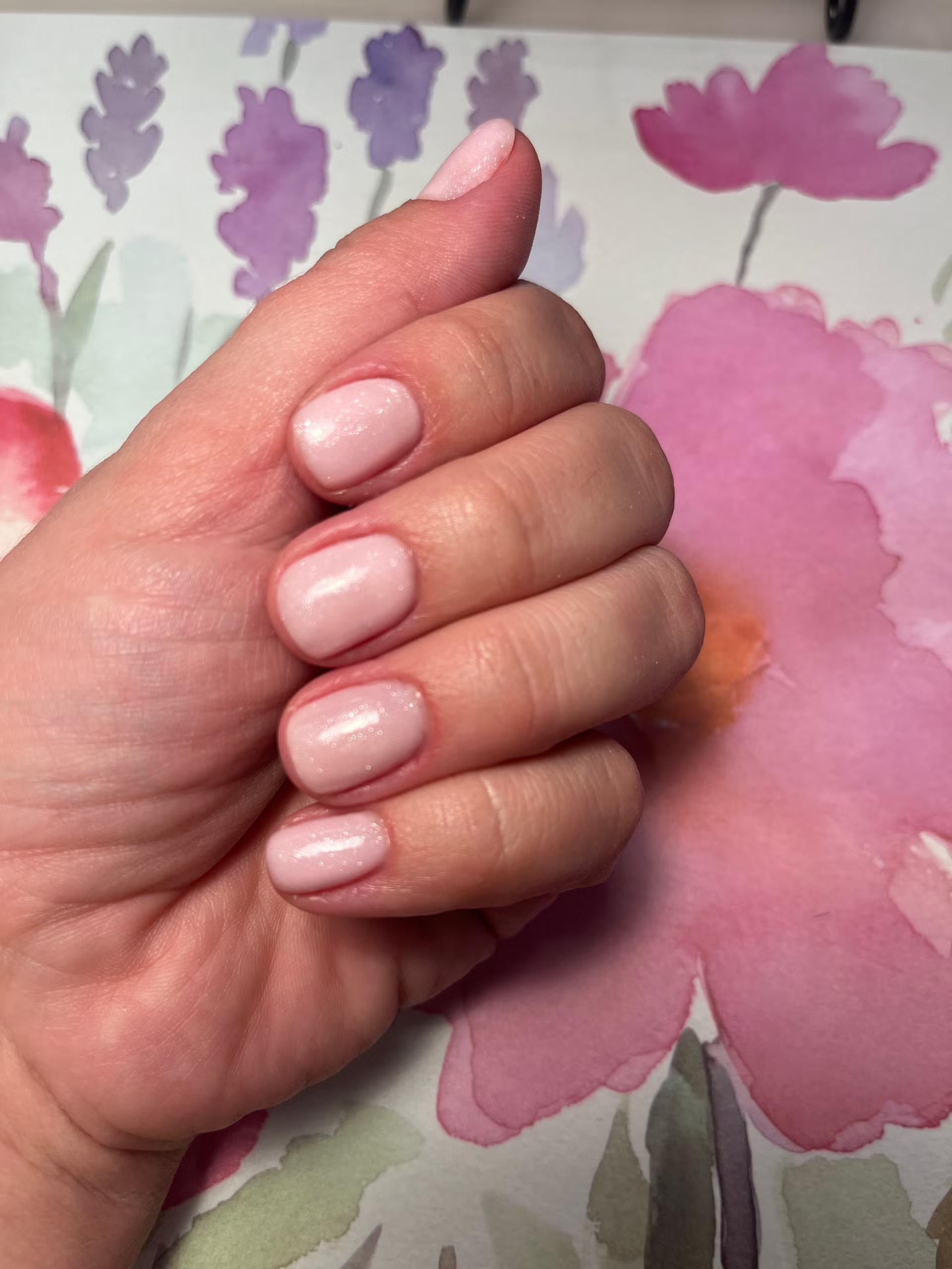 Ongles rose poudré